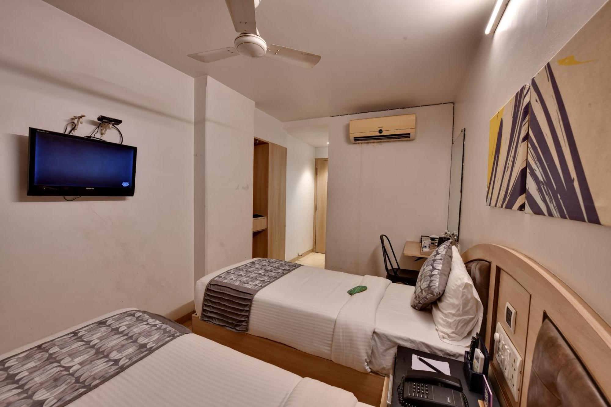 Click Hotels Andheri Midc Mumbai Exterior foto